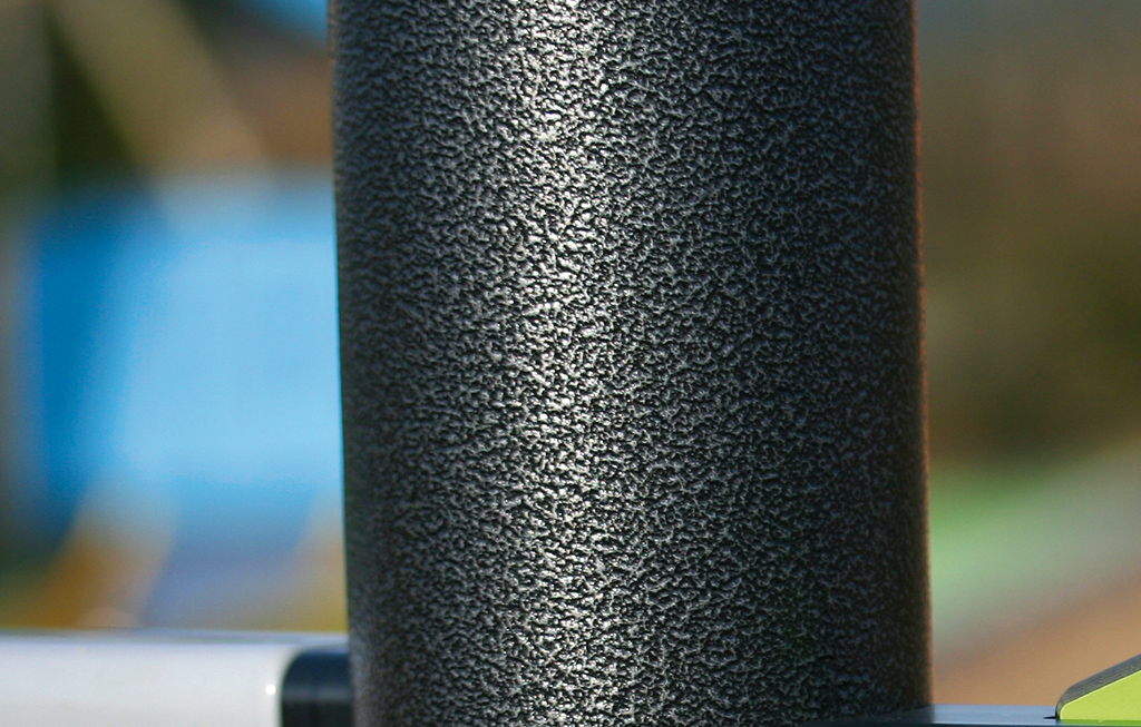 The 102mm (seats) and 125mm (table) diameter posts