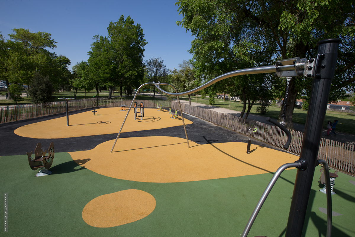 Rochefort example of proludic playgrounds innovative children's play equipment inaugurated navy garden image 2