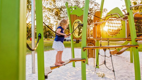 Discover our multi-play equipment