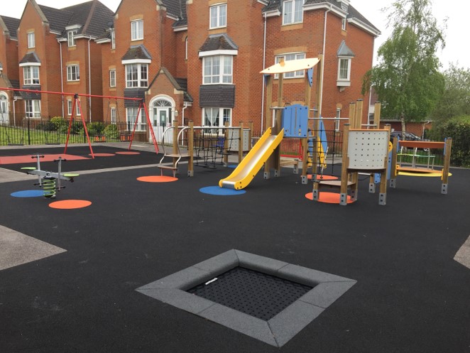 Kings Chase Play Area