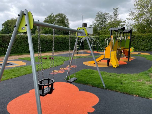 North Leigh Play Area